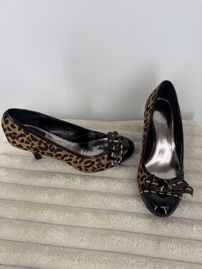 Alfani Hamilton cheetah print round toe heels size 7.5